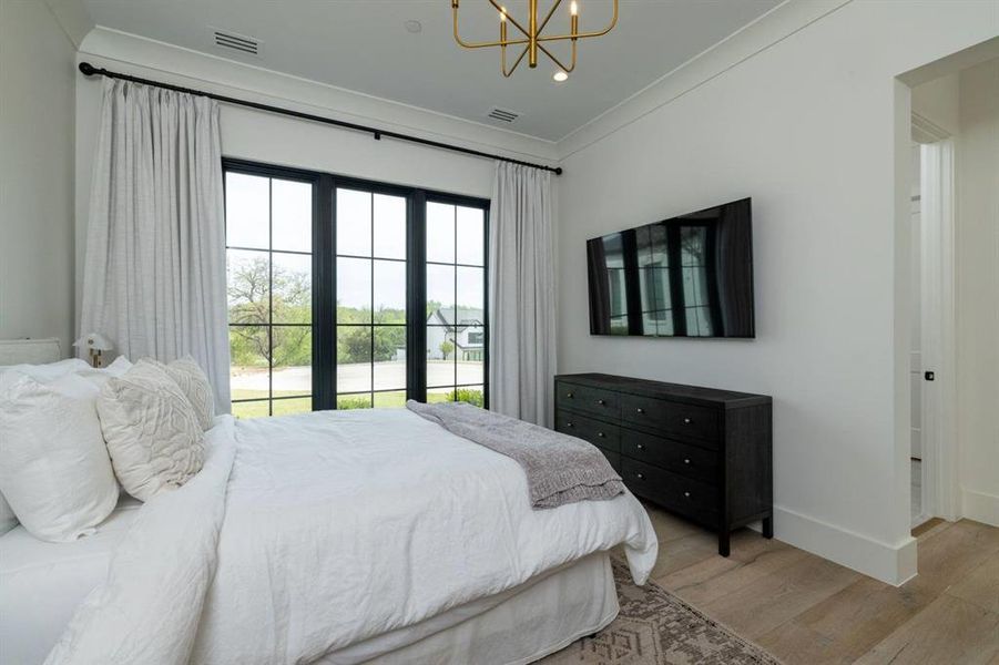 Downstairs guest bedroom with an en-suite.