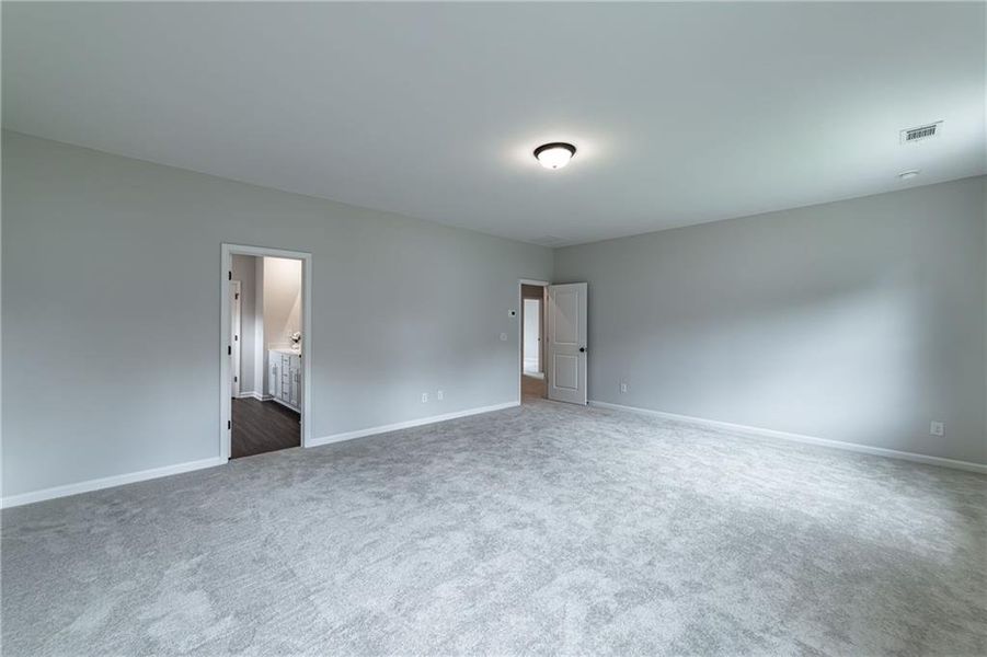 Spacious, unfurnished interior of a new home in , Canton (Image 45).
