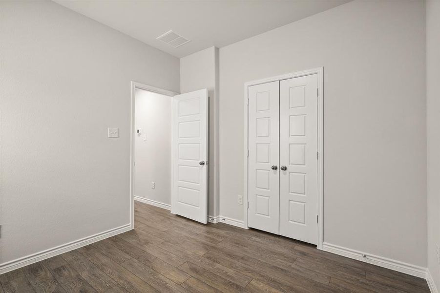 Spacious, unfurnished interior of a new home in Rocky Creek Crossing, Fort Worth (Image 7). Spacious, unfurnished interior of a new home in Rocky Creek Crossing, Fort Worth (Image 7).