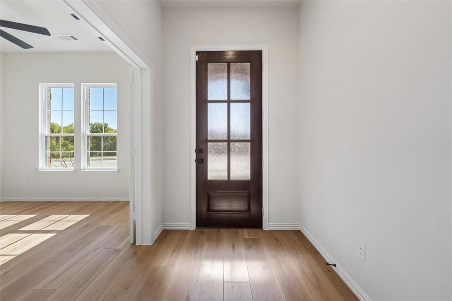 Spacious, unfurnished interior of a new home in Morningstar, Aledo (Image 26). Spacious, unfurnished interior of a new home in Morningstar, Aledo (Image 26).