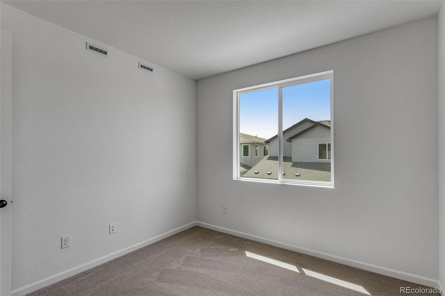 Spacious, unfurnished interior of a new home in Sugar Mill Village, Longmont (Image 23). Spacious, unfurnished interior of a new home in Sugar Mill Village, Longmont (Image 23).