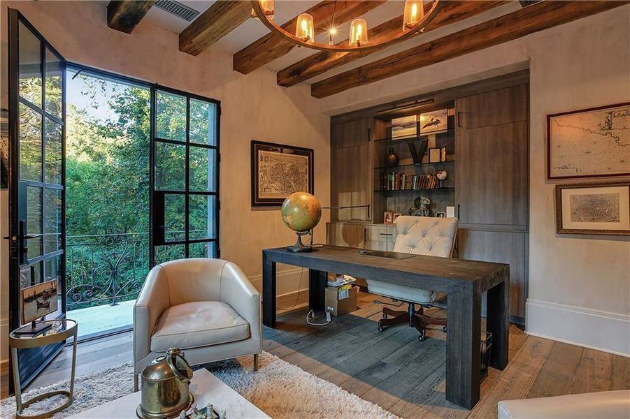 Image 28 of a home in .