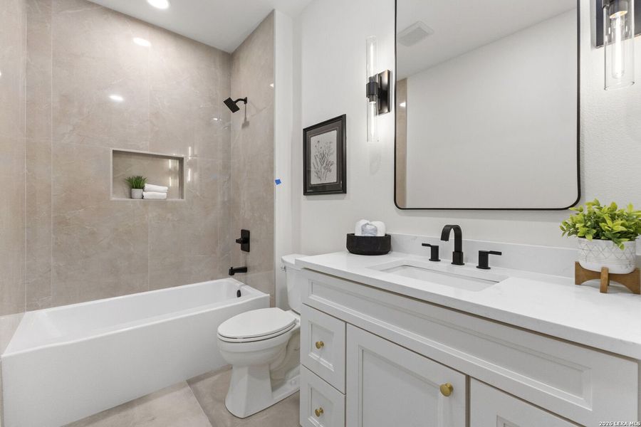 Furnished interior view inside a new home in , Bulverde (Image 11).