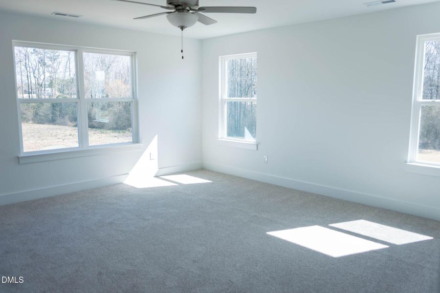 57-Riverfall_OwnersSuite1