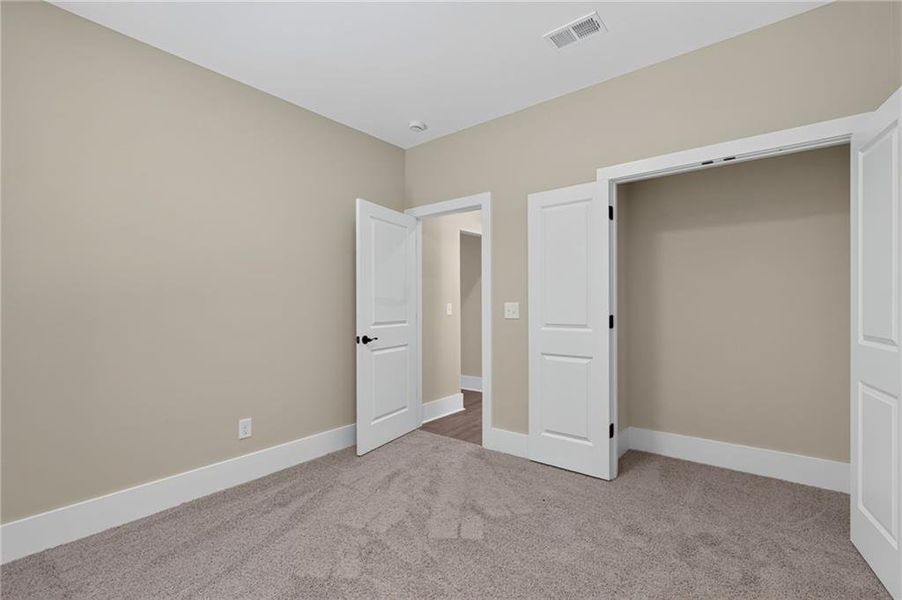 Spacious, unfurnished interior of a new home in , Dawsonville (Image 32).