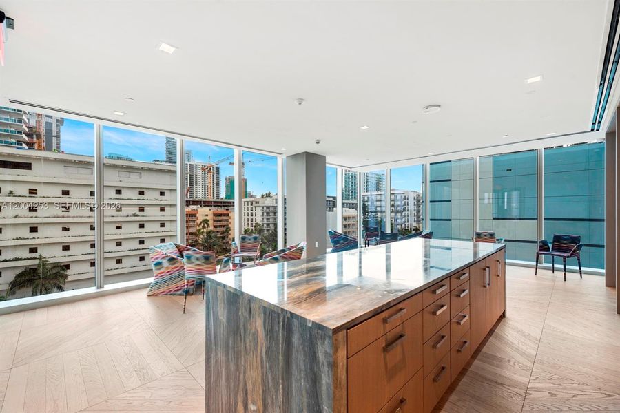 Image 83 of a home in .