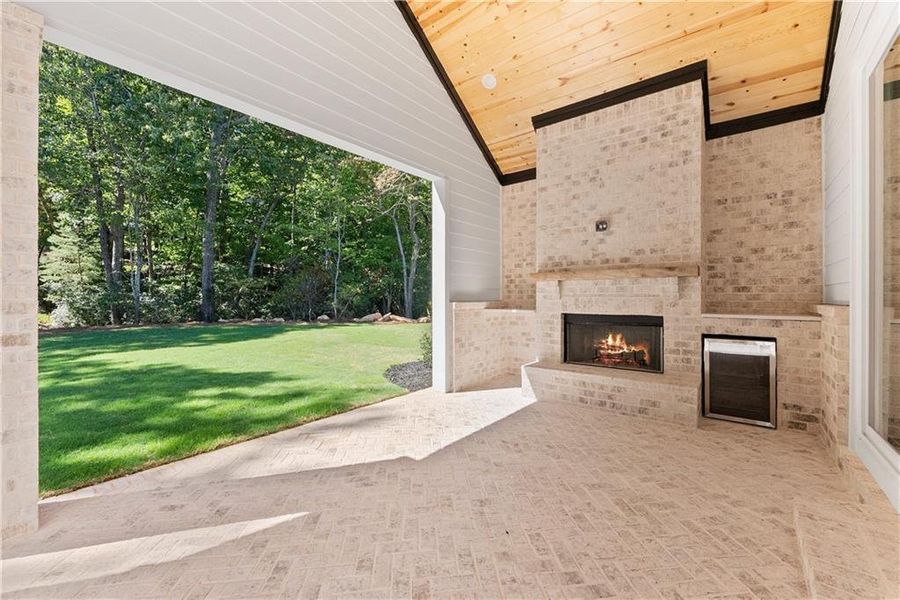 Exterior details and patio area of a home in , Baldwin (Image 41).