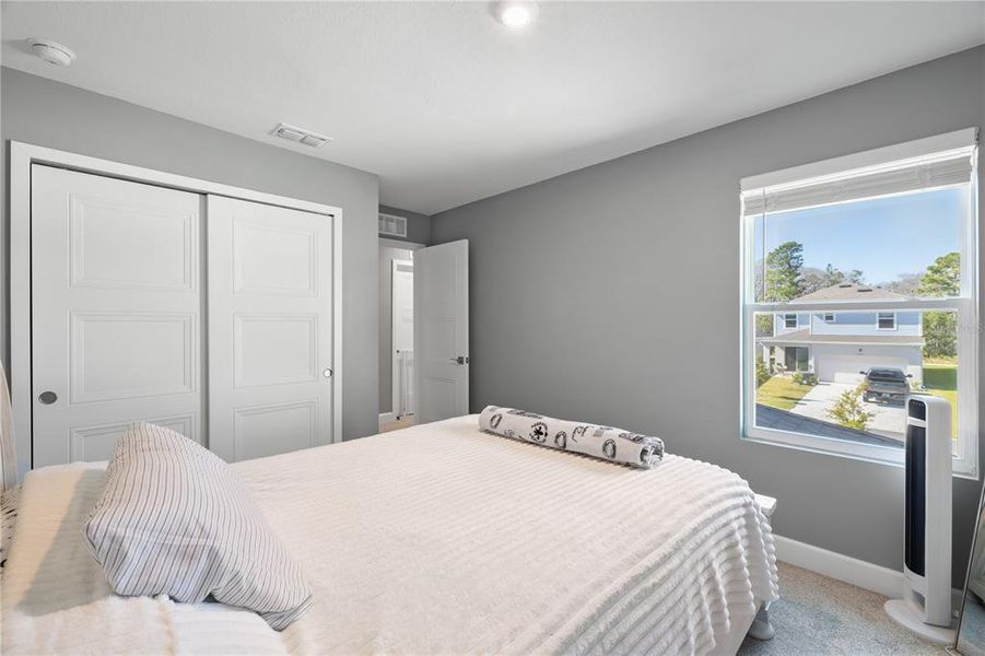 Furnished interior view inside a new home in , Orlando (Image 7).