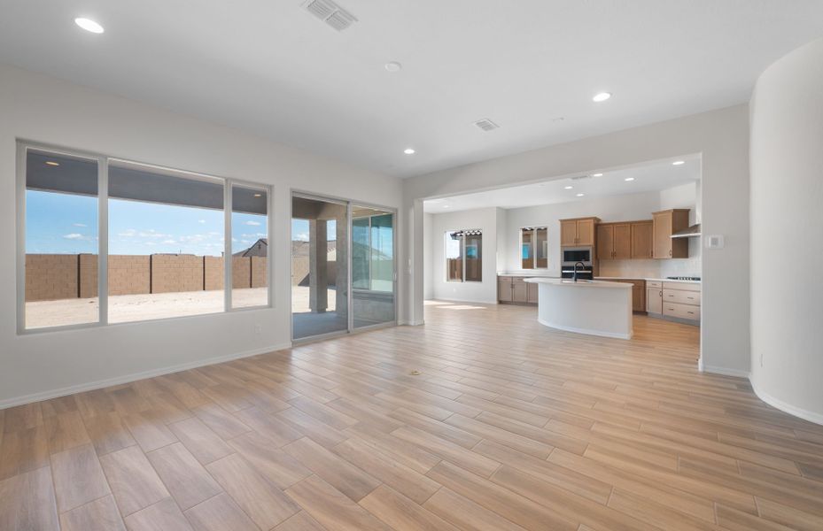 Spacious, unfurnished interior of a new home in Sun City Anthem at Merrill Ranch, Florence (Image 19). Spacious, unfurnished interior of a new home in Sun City Anthem at Merrill Ranch, Florence (Image 19).