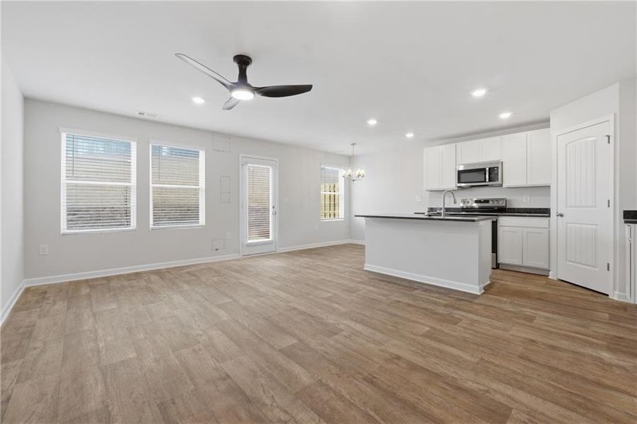 Spacious, unfurnished interior of a new home in Moss Creek, Hogansville (Image 16).