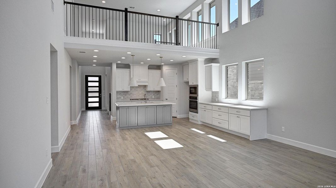 Spacious, unfurnished interior of a new home in Corley Farms, Boerne (Image 19).