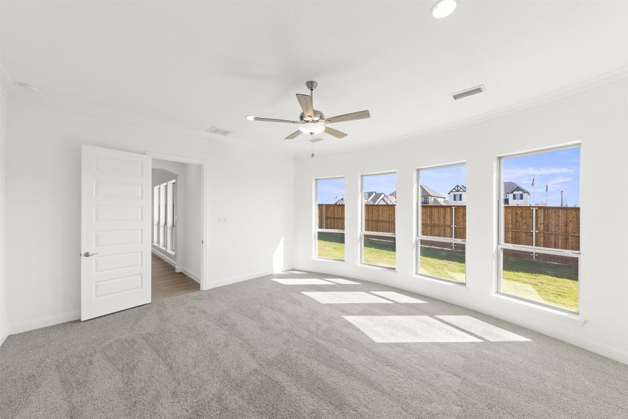 Representative unfurnished interior of a home built from the Preston by Windsor Homes in Nelson Lake Estates, Rockwall (Image 24).