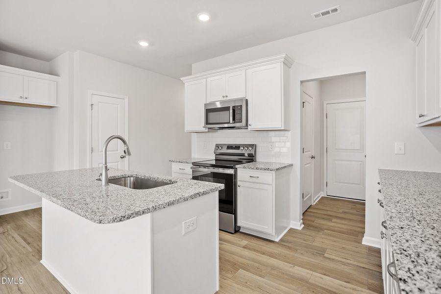 13-203 Central Townes Wy [2591654]_13