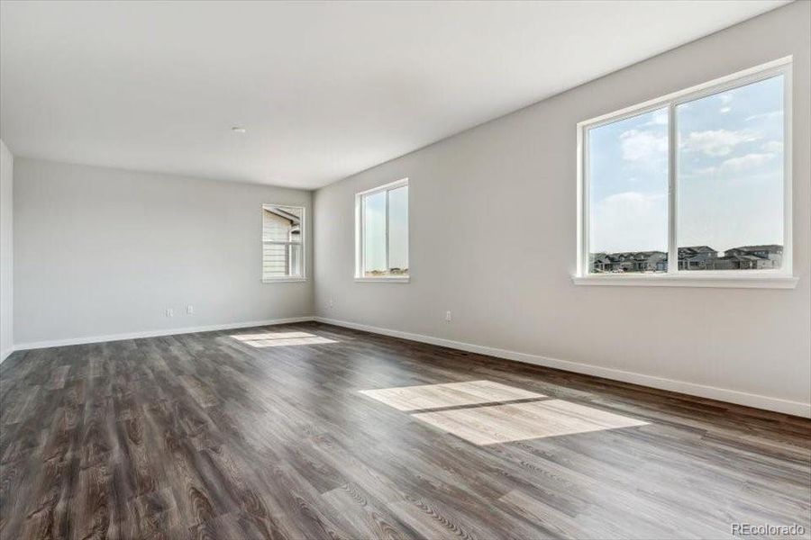 Spacious, unfurnished interior of a new home in Red Barn Meadows, Mead (Image 15).