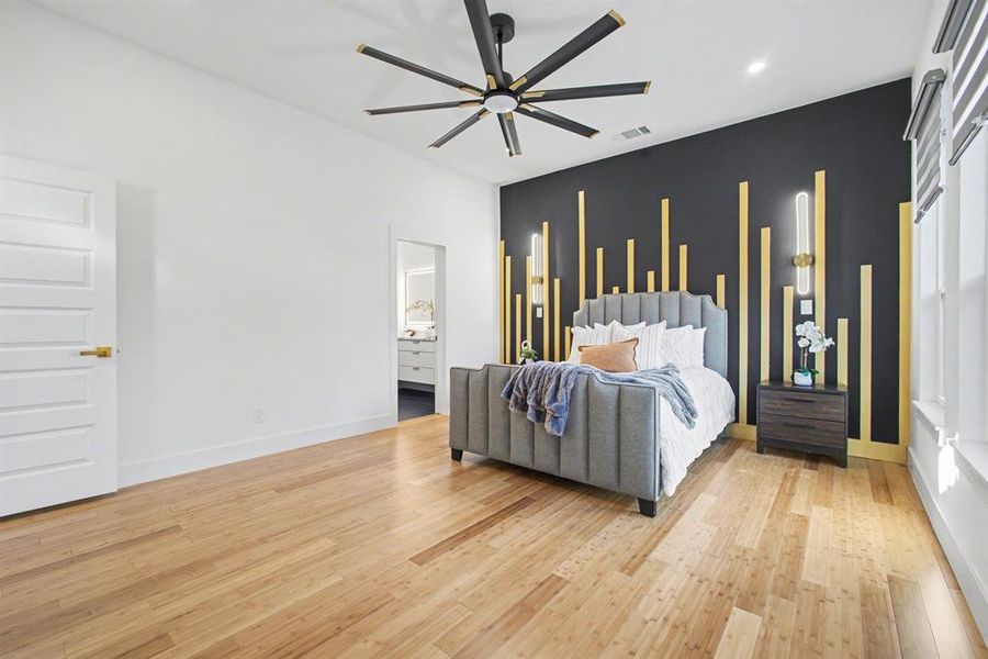 Furnished interior view inside a new home in , Dallas (Image 20).