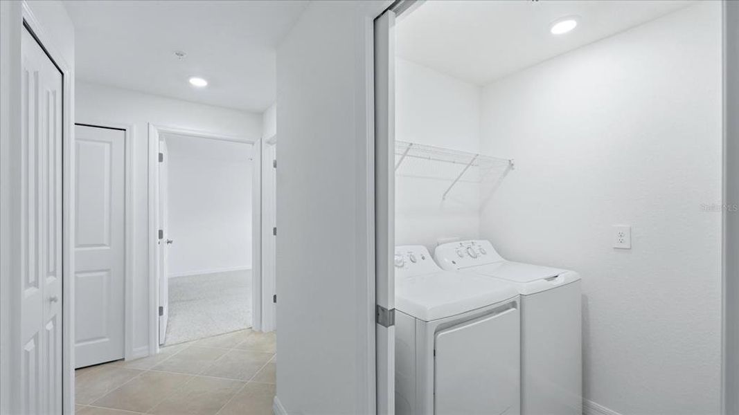 Furnished interior view inside a new home in , Venice (Image 14).