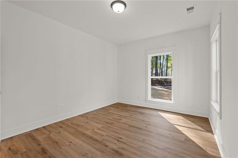 Spacious, unfurnished interior of a new home in , Dahlonega (Image 71).