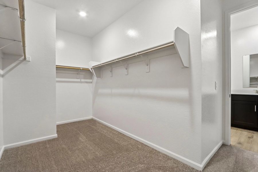 Representative images and renderings are for illustrative purposes. Actual structural options and design finishes of home may vary.