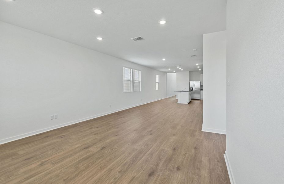Spacious, unfurnished interior of a new home in Sonterra, Jarrell (Image 33). Spacious, unfurnished interior of a new home in Sonterra, Jarrell (Image 33).