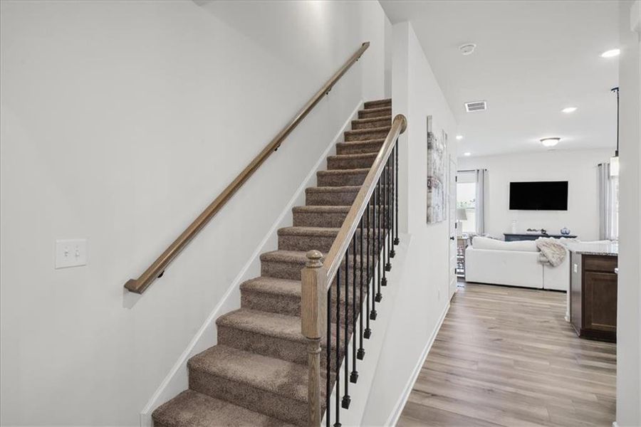 Spacious, unfurnished interior of a new home in , Cartersville (Image 24).