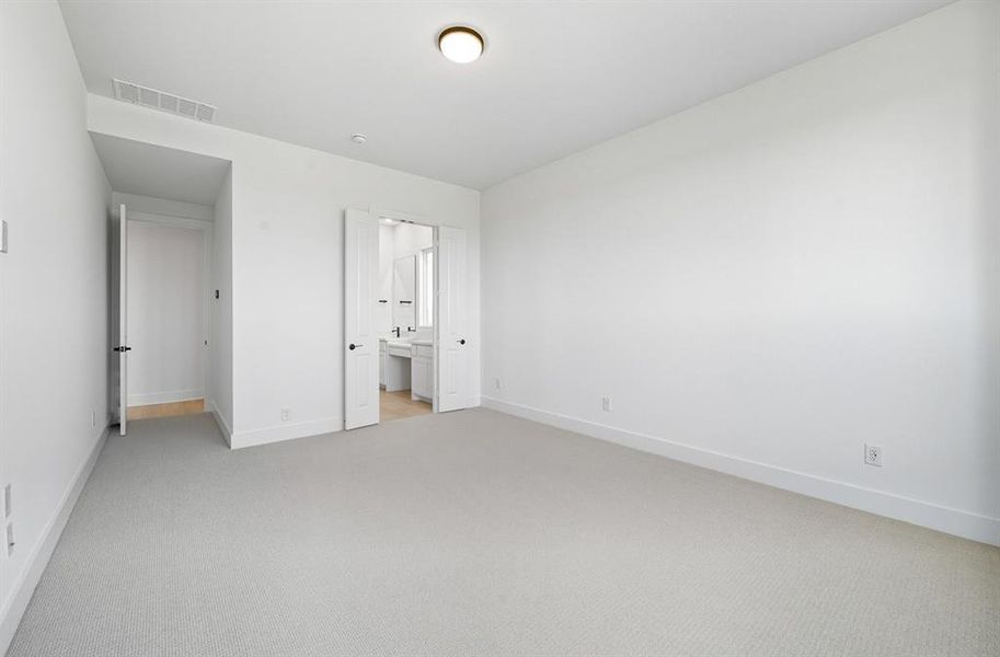 Spacious, unfurnished interior of a new home in Pecan Square: 50ft. lots, Northlake (Image 20). Spacious, unfurnished interior of a new home in Pecan Square: 50ft. lots, Northlake (Image 20).