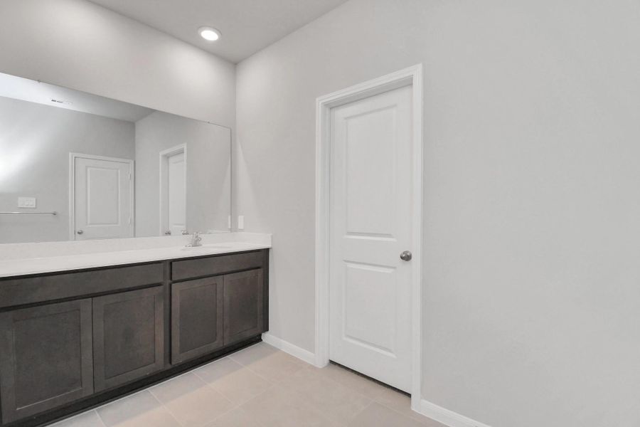 Furnished interior view inside a new home in Montgomery Ridge: Founders Collection, Montgomery (Image 17).