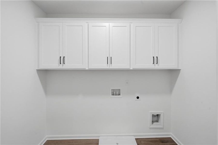 Spacious, unfurnished interior of a new home in The Stables at Ewing Chapel, Dacula (Image 25).
