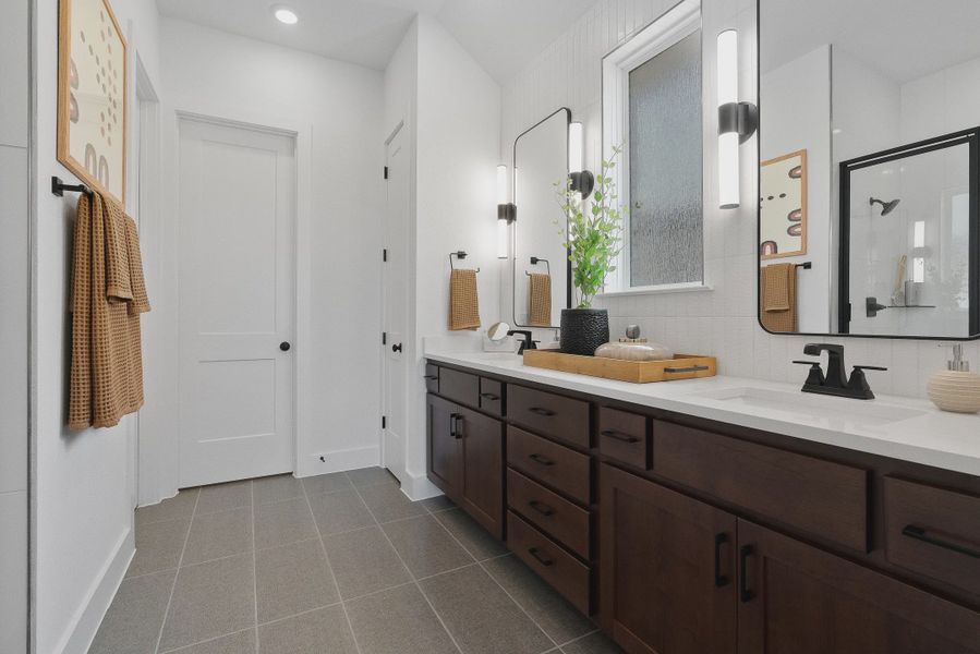 Representative furnished interior of a home built from the Barron by Chesmar Homes in Lariat, Liberty Hill (Image 29).