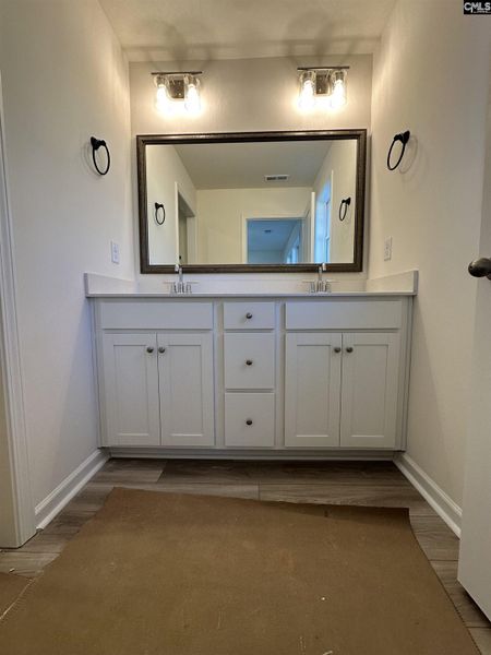 Image 41 of a home in Piney Woods Bluff.