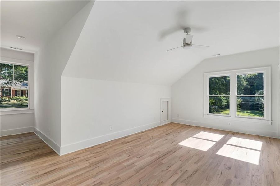 Spacious, unfurnished interior of a new home in , Marietta (Image 19).