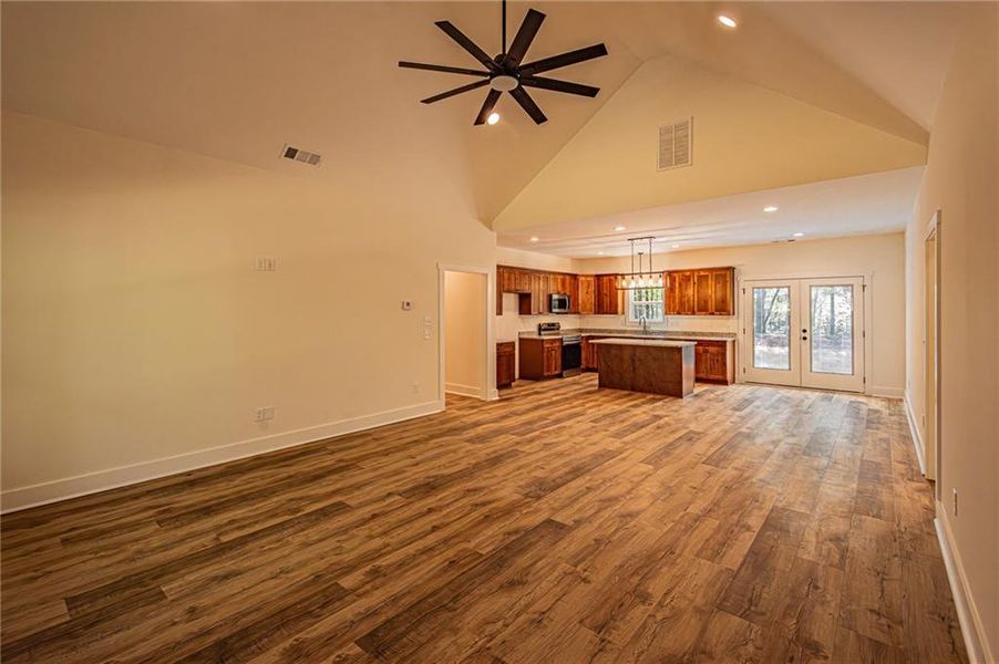 Spacious, unfurnished interior of a new home in , Dawsonville (Image 23).