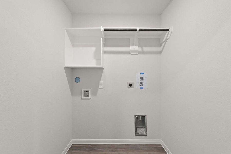 Spacious, unfurnished interior of a new home in Bammel Oaks, Houston (Image 24). Spacious, unfurnished interior of a new home in Bammel Oaks, Houston (Image 24).