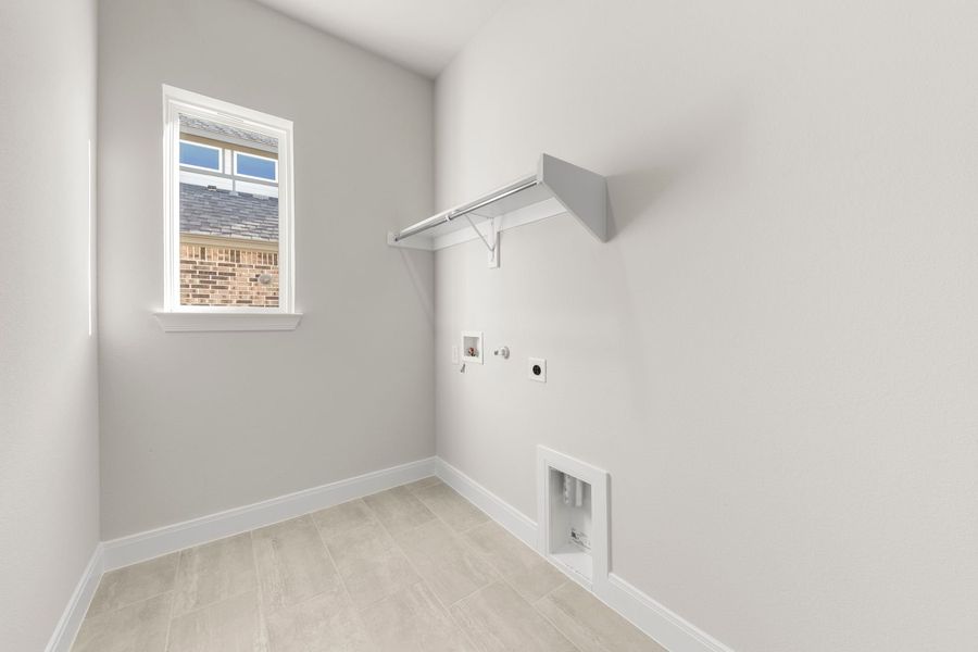 Spacious, unfurnished interior of a new home in West Crossing, Anna (Image 21). Spacious, unfurnished interior of a new home in West Crossing, Anna (Image 21).