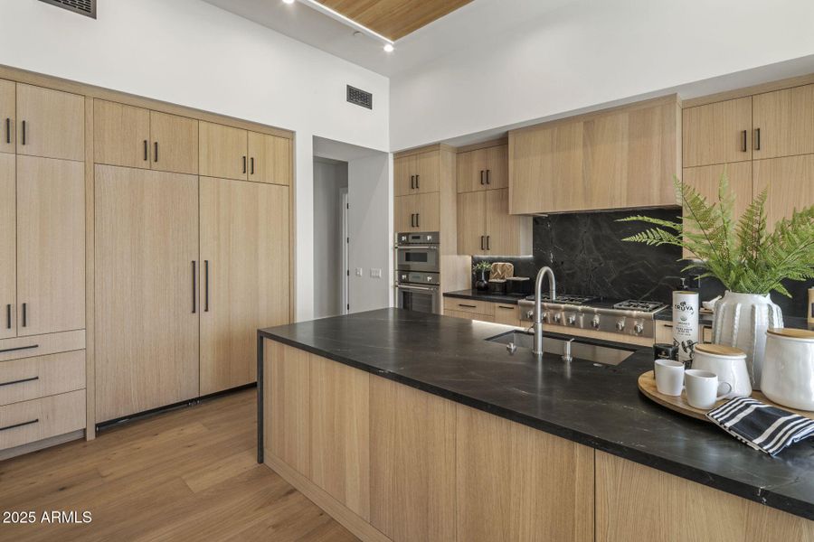 Custom Cabinets Custom Cabinets