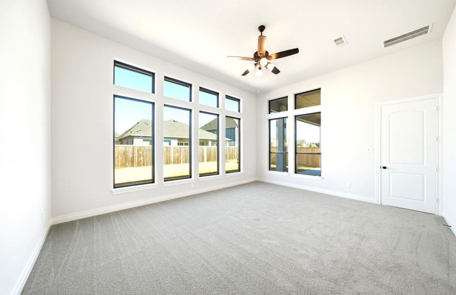 Spacious, unfurnished interior of a new home in Bridgeland 60′, Cypress (Image 34).