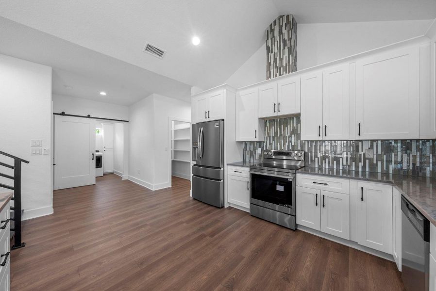 Furnished interior view inside a new home in , Granite Shoals (Image 7).