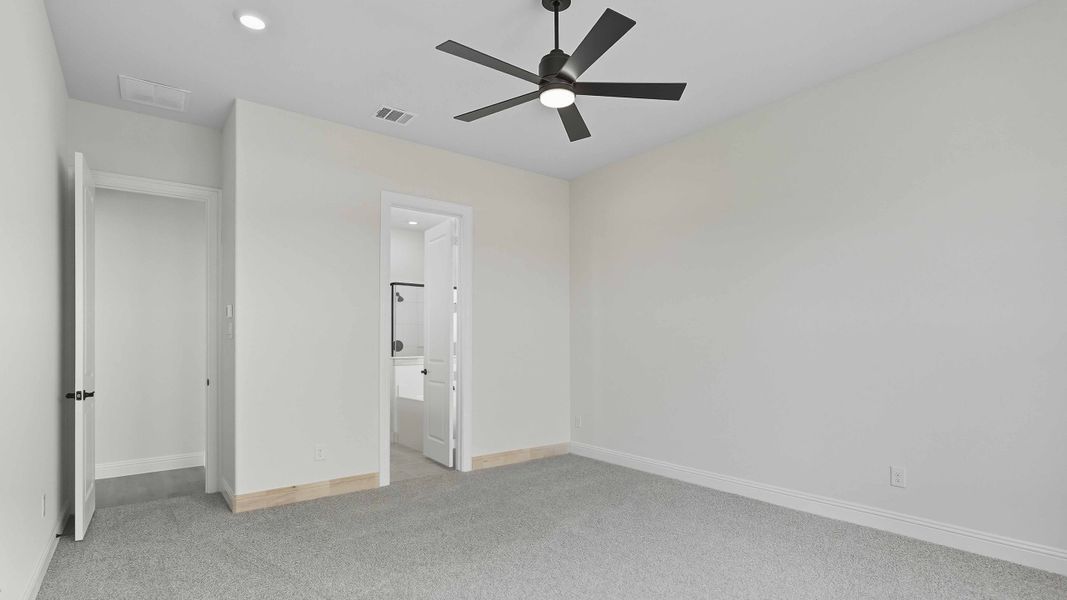 Spacious, unfurnished interior of a new home in Clearview Ranch, Royse City (Image 25). Spacious, unfurnished interior of a new home in Clearview Ranch, Royse City (Image 25).