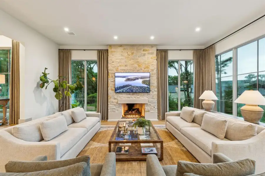 Furnished interior view inside a new home in , Malakoff (Image 9).