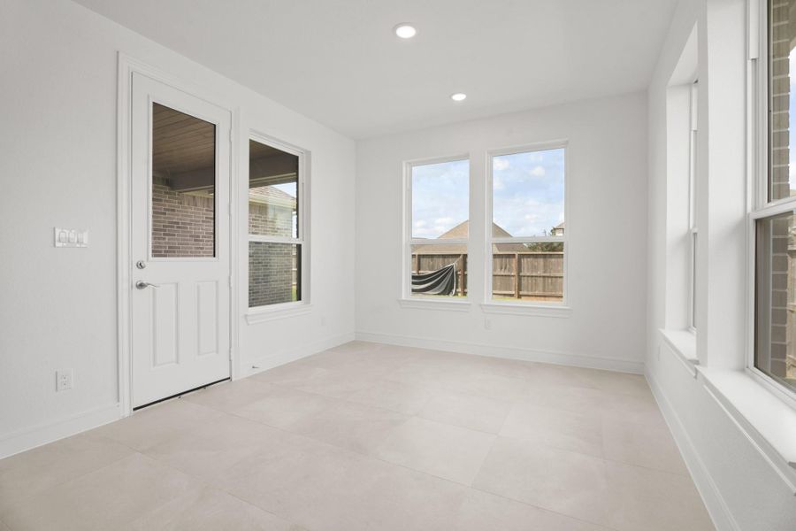Spacious, unfurnished interior of a new home in Westland Ranch - 70' Homesites, League City (Image 21).