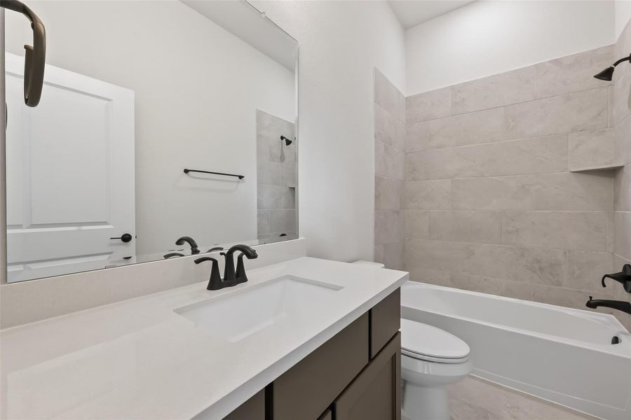 Furnished interior view inside a new home in Stewart’s Forest, Conroe (Image 17). Furnished interior view inside a new home in Stewart’s Forest, Conroe (Image 17).