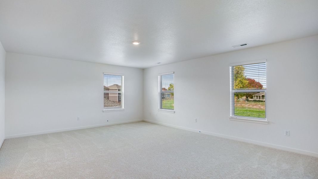 Spacious, unfurnished interior of a new home in Vista Meadows, Fort Lupton (Image 18). Spacious, unfurnished interior of a new home in Vista Meadows, Fort Lupton (Image 18).