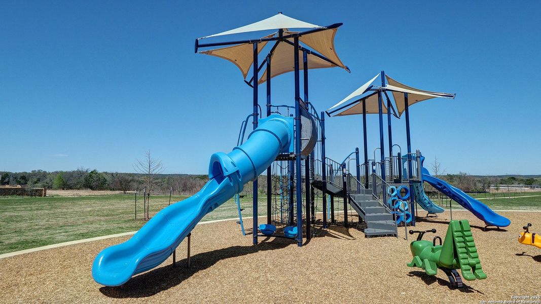 Community amenities in Kallison Ranch, San Antonio (Image 9).