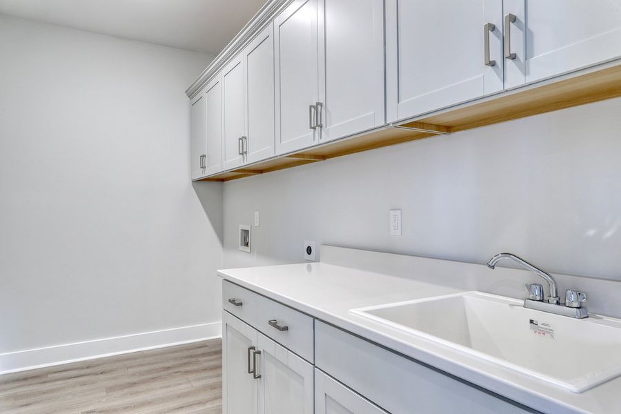 Furnished interior view inside a new home in Arcadia, Myrtle Beach (Image 17).