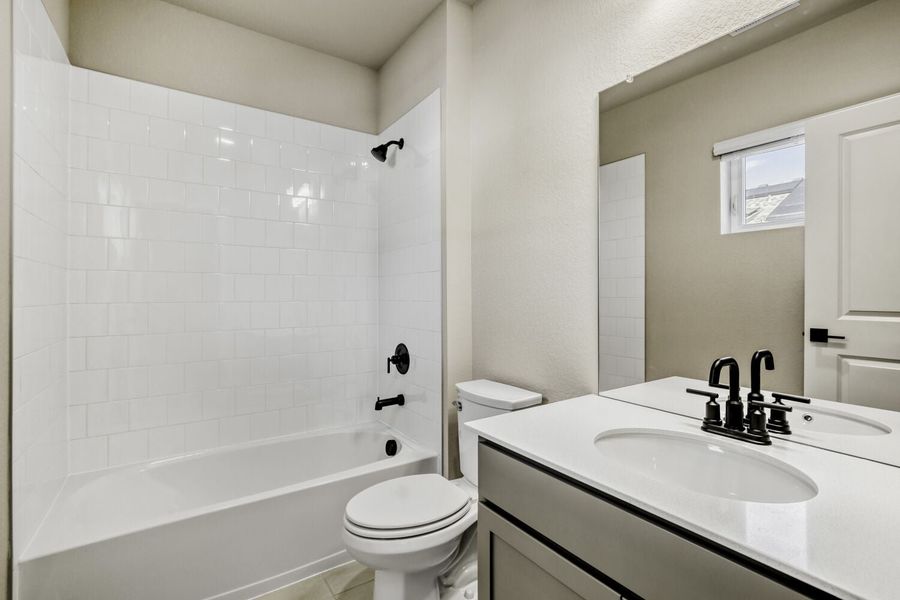 921 ABBOT LN #6, Fort Collins, CO.  - Slide 37