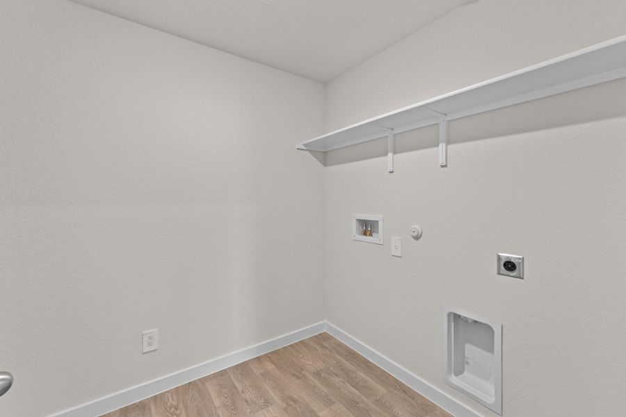 Spacious, unfurnished interior of a new home in Hartland Ranch, Lockhart (Image 19).