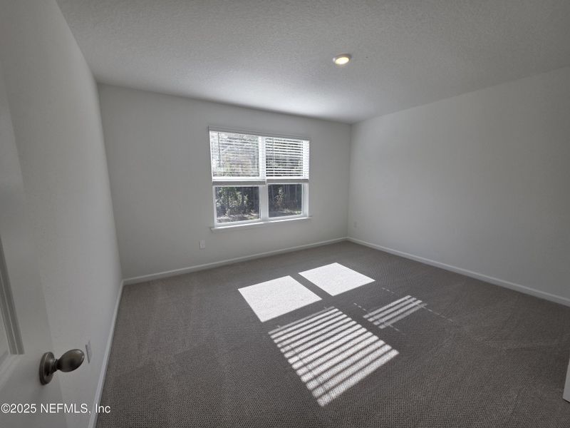 Spacious, unfurnished interior of a new home in Hyland Trail, Green Cove Springs (Image 32).