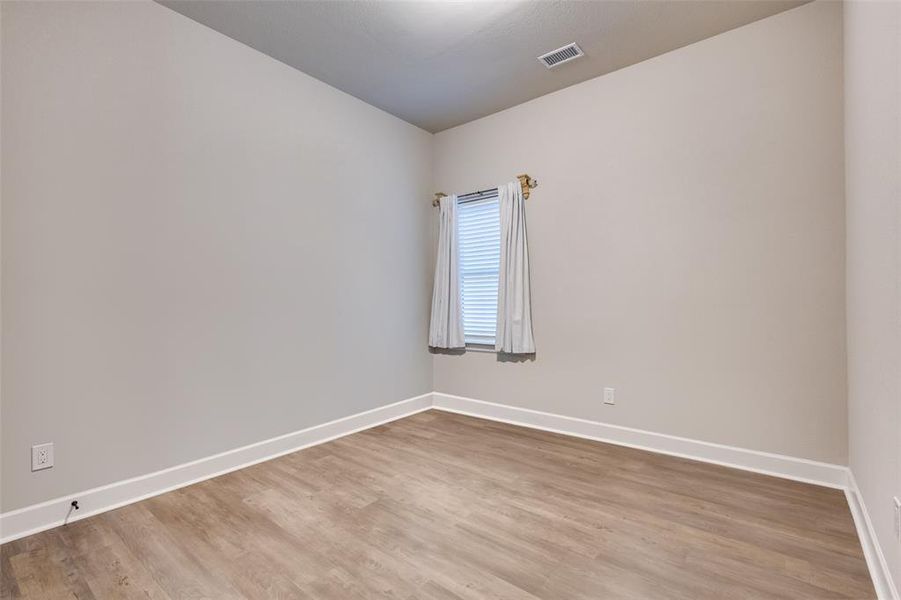 Spacious, unfurnished interior of a new home in , Van Alstyne (Image 26). Spacious, unfurnished interior of a new home in , Van Alstyne (Image 26).
