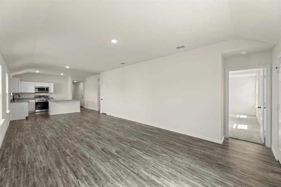 18. 108 Kainos - Family (3)