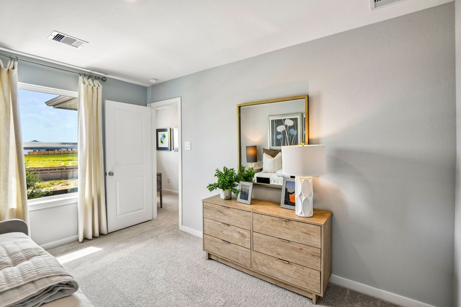 Representative furnished interior of a home built from the Juliet by Taylor Morrison in Mason Woods, Cypress (Image 47). Representative furnished interior of a home built from the Juliet by Taylor Morrison in Mason Woods, Cypress (Image 47).