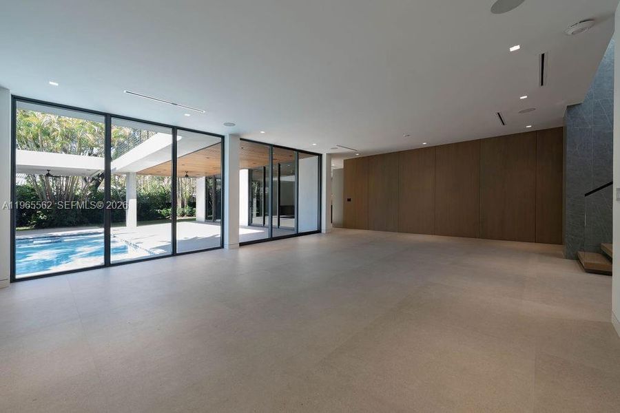 Spacious, unfurnished interior of a new home in , Miami (Image 17).